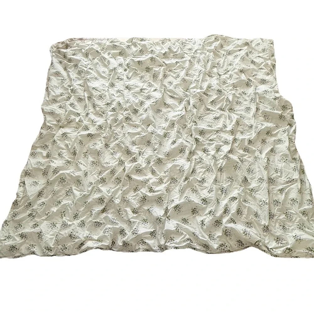 Vintage Handmade Floral Tied Quilt Comforter Cottage Twin 74x76